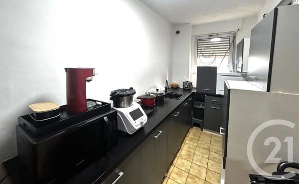Appartement T4 à vendre  4 pièces - 73,37 m 2   TOULON  - 83