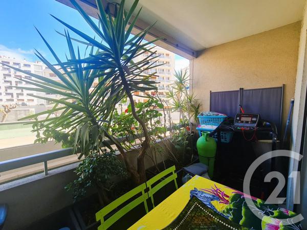 Appartement T4 à vendre  4 pièces - 73,37 m 2   TOULON  - 83