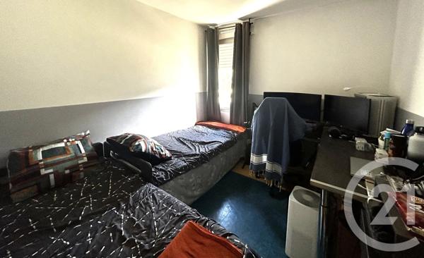 Appartement T4 à vendre  4 pièces - 73,37 m 2   TOULON  - 83