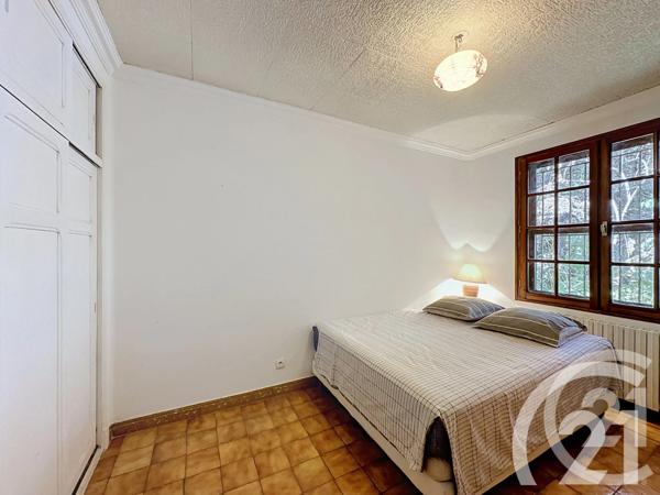 Maison à vendre  4 pièces - 88 m 2   L ISLE SUR LA SORGUE  - 84