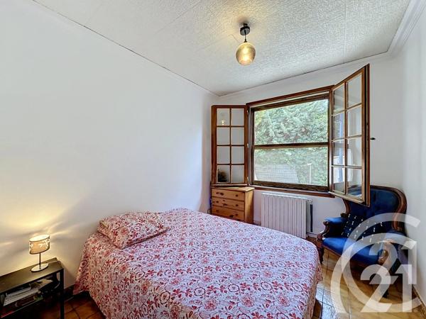 Maison à vendre  4 pièces - 88 m 2   L ISLE SUR LA SORGUE  - 84