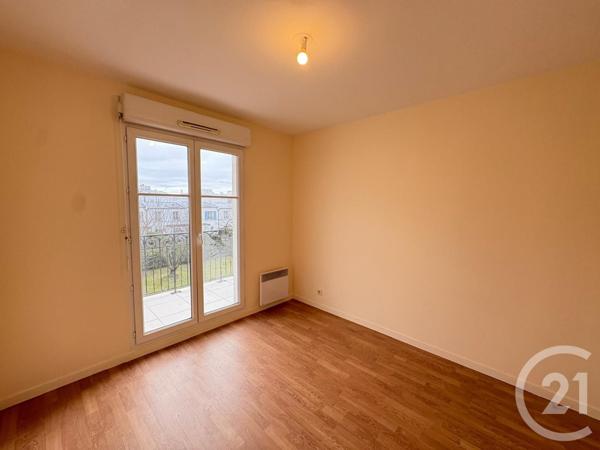 Appartement F4 à vendre  4 pièces - 84,40 m2 SERRIS - 77