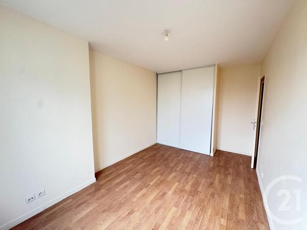 Appartement F4 à vendre  4 pièces - 84,40 m2 SERRIS - 77