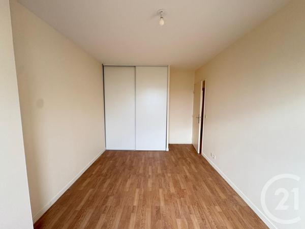Appartement F4 à vendre  4 pièces - 84,40 m2 SERRIS - 77