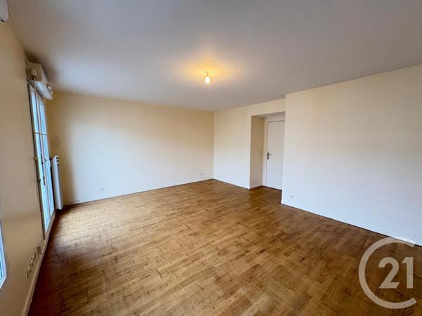 Appartement F4 à vendre  4 pièces - 84,40 m2 SERRIS - 77