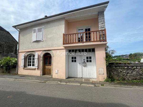 Maison - Proximite oloron-sainte-marie - Réf.:205352 MAISON DE 144 M² - 5 MN D'OLORON- JARDIN - GARAGE -