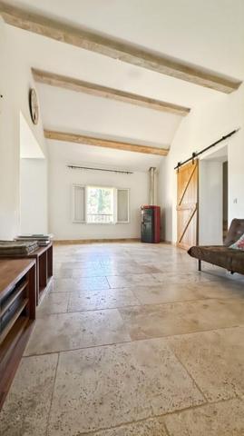 Maison  BANDOL T4  127 m²  avec garages et dépendances   595 000       690 000