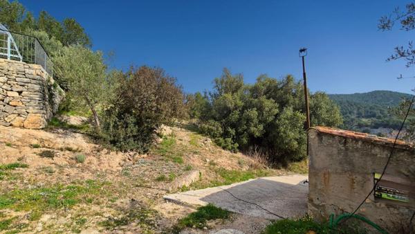 Maison  BANDOL T4  127 m²  avec garages et dépendances   595 000       690 000