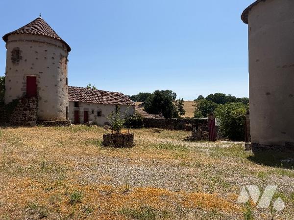 À proximité d’Aubusson – Propriété de caractère sur plus de 2,3 hectares