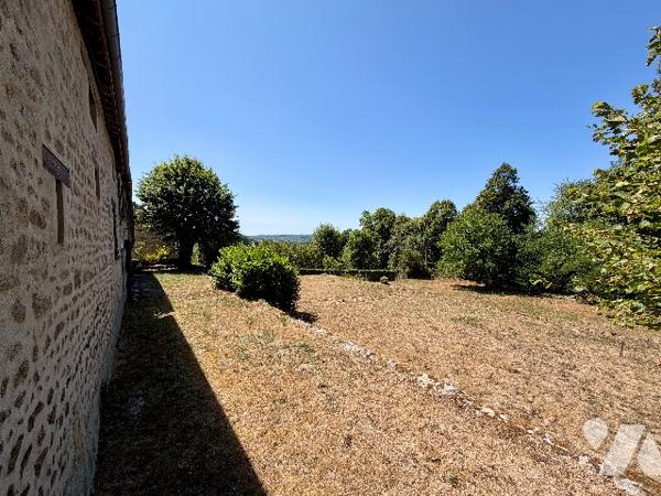 À proximité d’Aubusson – Propriété de caractère sur plus de 2,3 hectares