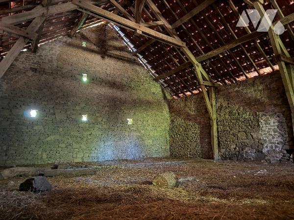 À proximité d’Aubusson – Propriété de caractère sur plus de 2,3 hectares