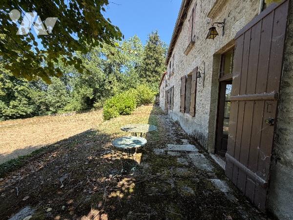 À proximité d’Aubusson – Propriété de caractère sur plus de 2,3 hectares