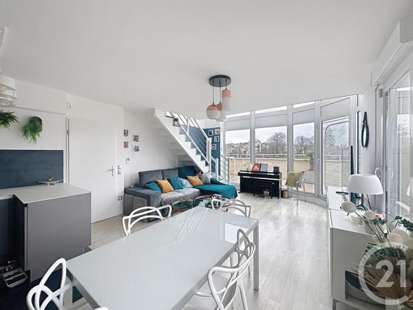 Appartement Duplex à vendre  5 pièces - 98,18 m2 VILLENEUVE LE ROI - 94