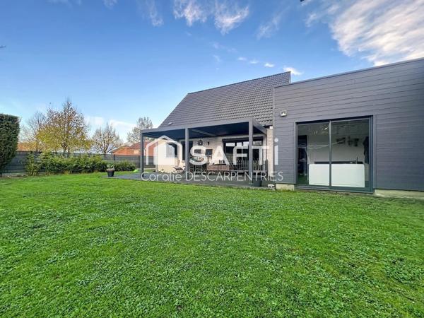 Maison individuelle - Semi plain pied - 4 chambres dont 1 suite parentale au RDC -