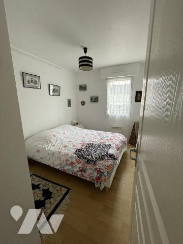 SAINT JOUAN DES GUERETS EN RDJ 3 PIECES avec garage