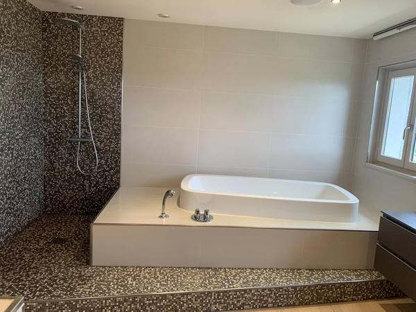 Chamalières, Maison de 310 m 2 de 2 635 € CC