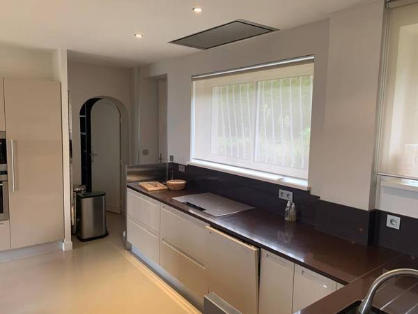 Chamalières, Maison de 310 m 2 de 2 635 € CC