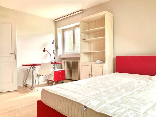 Chamalières, Maison de 310 m 2 de 2 635 € CC