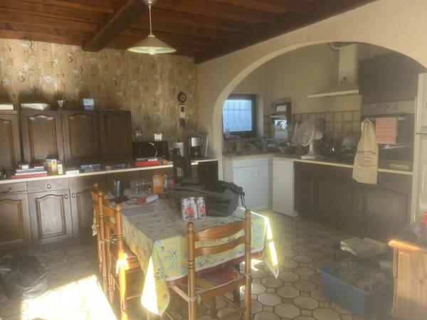 ENNEZAT maison de 114 m2 avec grange et dépendances