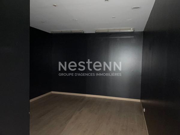 Local Commercial Triangle d'OR proche Place des GRDS HOMMES