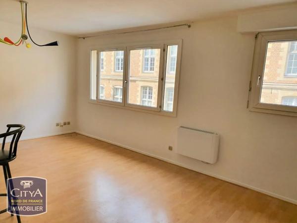 Appartement à louer 1 pièce 31.36m² Lille (59800)