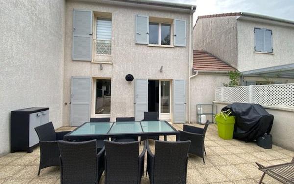 Appartement à vendre    3 pièces • 61,42 m2 Courdimanche