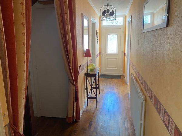 Concarneau maison 120 m² entre les plages et la ville en excellent état .