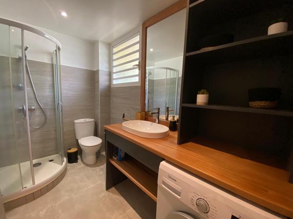 Gosier (97190) SUPERBE BAS DU FORT FACE A LA MER