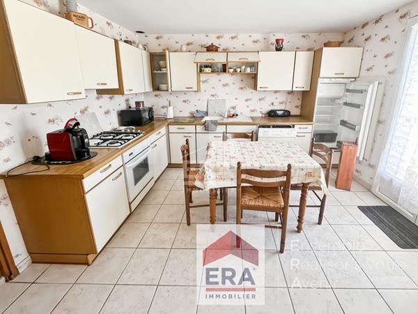 Nouveauté Maison rare à vendre à Saint Cyprien Plage - 3 faces -4 pièces, piscine, garage, T2 independant