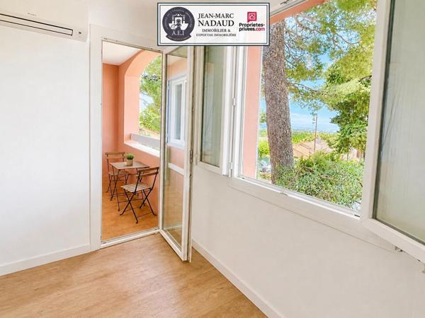 3 PIÈCES ENTIÈREMENT RÉNOVÉ  CLIM+ GARAGE + CAVE, TOUT À PIED'