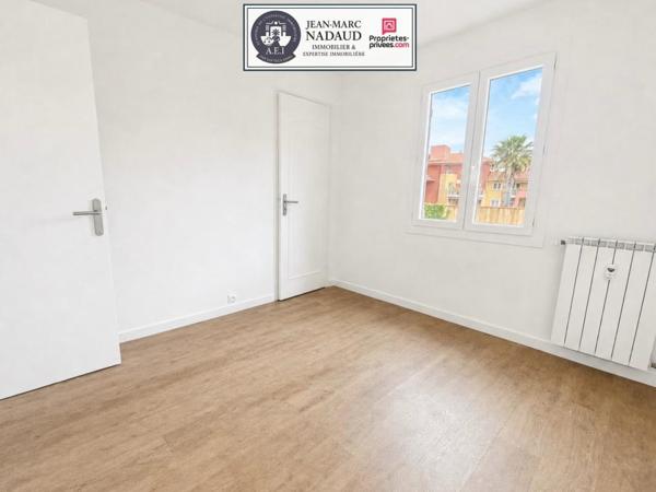 3 PIÈCES ENTIÈREMENT RÉNOVÉ  CLIM+ GARAGE + CAVE, TOUT À PIED'