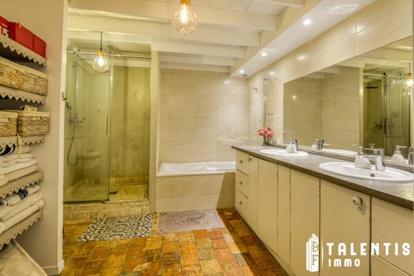 NANTES, SAINT PIERRE | DUPLEX 8P (197m² | 6ch + 1 studio)