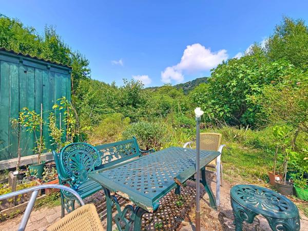 Maison de caractère rénovée avec jardin, atelier et châtaigneraie – Avène (34260)