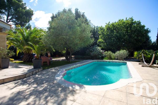 Maison à vendre 6 pièces 141 m² Rochefort-du-Gard