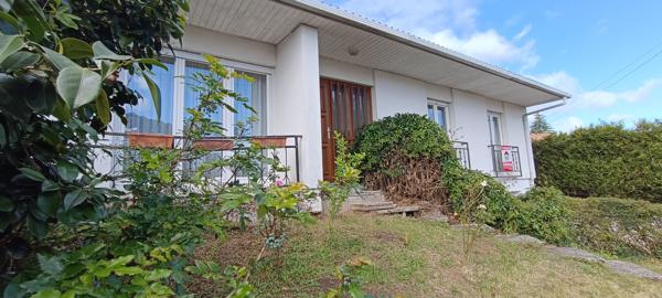 Maison des années 70 avec fort potentiel sur sous-sol complet et beau jardin !