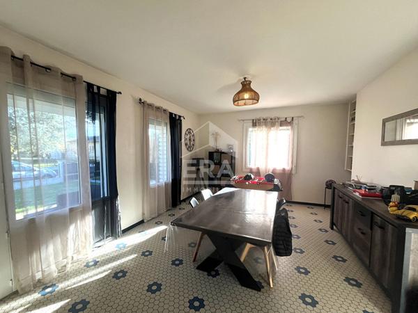 Maison Pineuilh 6 pièce(s) 3 chambres 146 m2 habitables