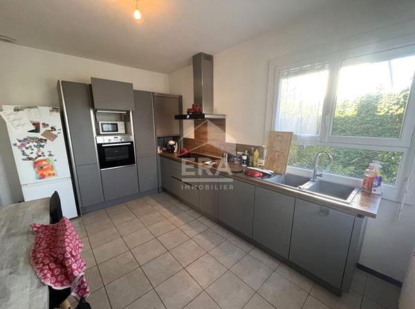 Maison Pineuilh 6 pièce(s) 3 chambres 146 m2 habitables