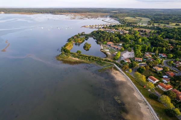 Résidence neuve située en plein coeur du centre ville d'Arès et à deux pas du bassin