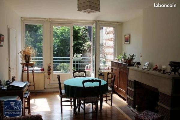 Appartement à louer 2 pièces 48.9m² Arras (62000)