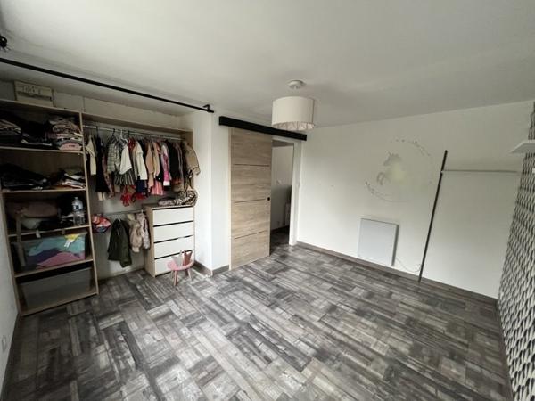Maison à louer 1 180 € CC Beaumont-Louestault 6 p 106 m² DPE D
