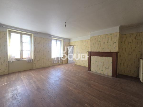 MAISON À VENDRE DE 13 PIÈCES DE 330,85 M²