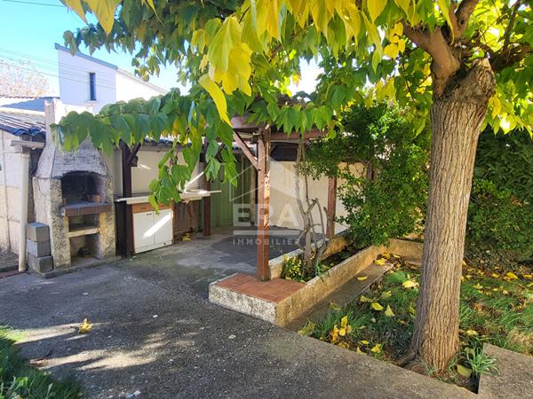 Maison 3 chambres jardin et garage sur Château Arnoux Saint Auban