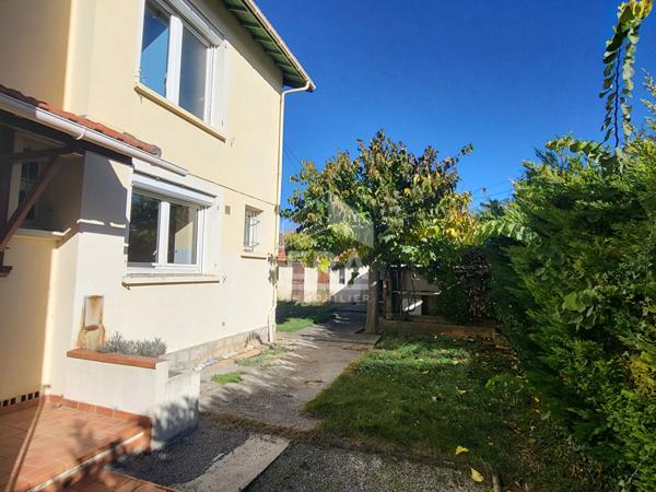 Maison 3 chambres jardin et garage sur Château Arnoux Saint Auban