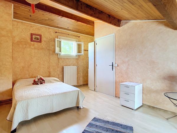 Villa familiale 6 pièces – Piscine, véranda, atelier et double garage