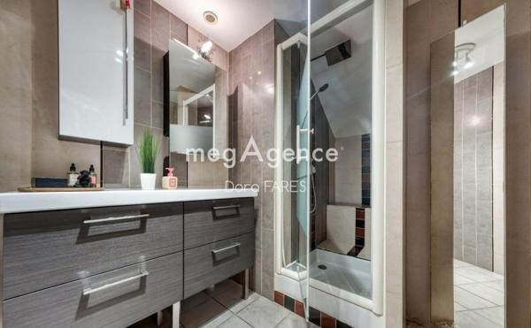 Maison à THIAIS, 94320 - 6 pièces 130m²