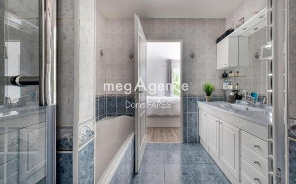 Maison à THIAIS, 94320 - 6 pièces 130m²