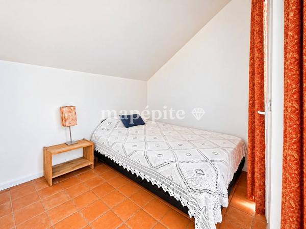 Maison
         5 pièces
        - 187 m² Exclusivité 649 000 € *