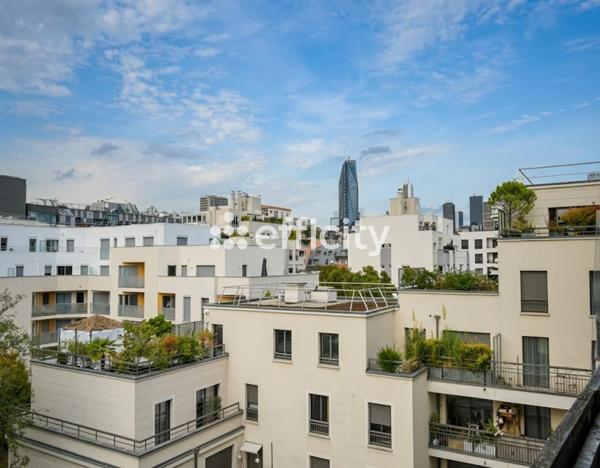 Appartement
         4 pièces
        - 94 m² 649 000 € *