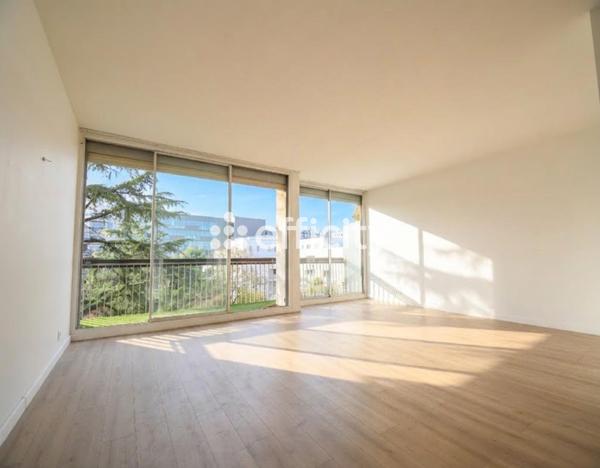 Appartement
         4 pièces
        - 94 m² 649 000 € *