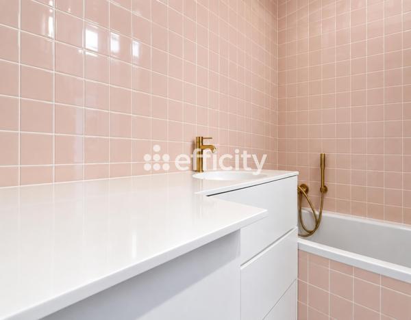 Appartement
         4 pièces
        - 94 m² 649 000 € *